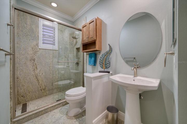 ensuite guest bathroom