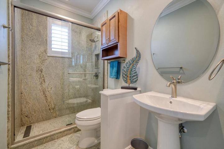 Ensuite guest bathroom