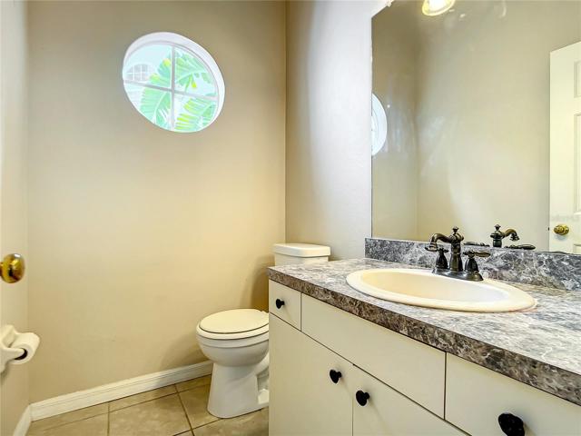 guest 1/2 bath