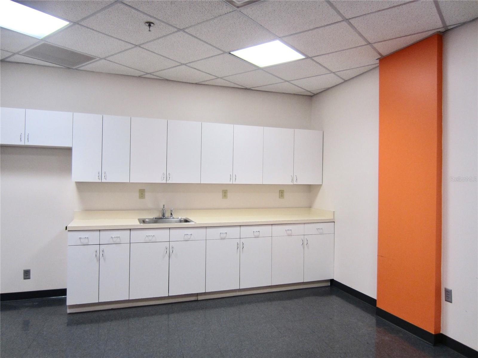 Unit 2502 kitchen area