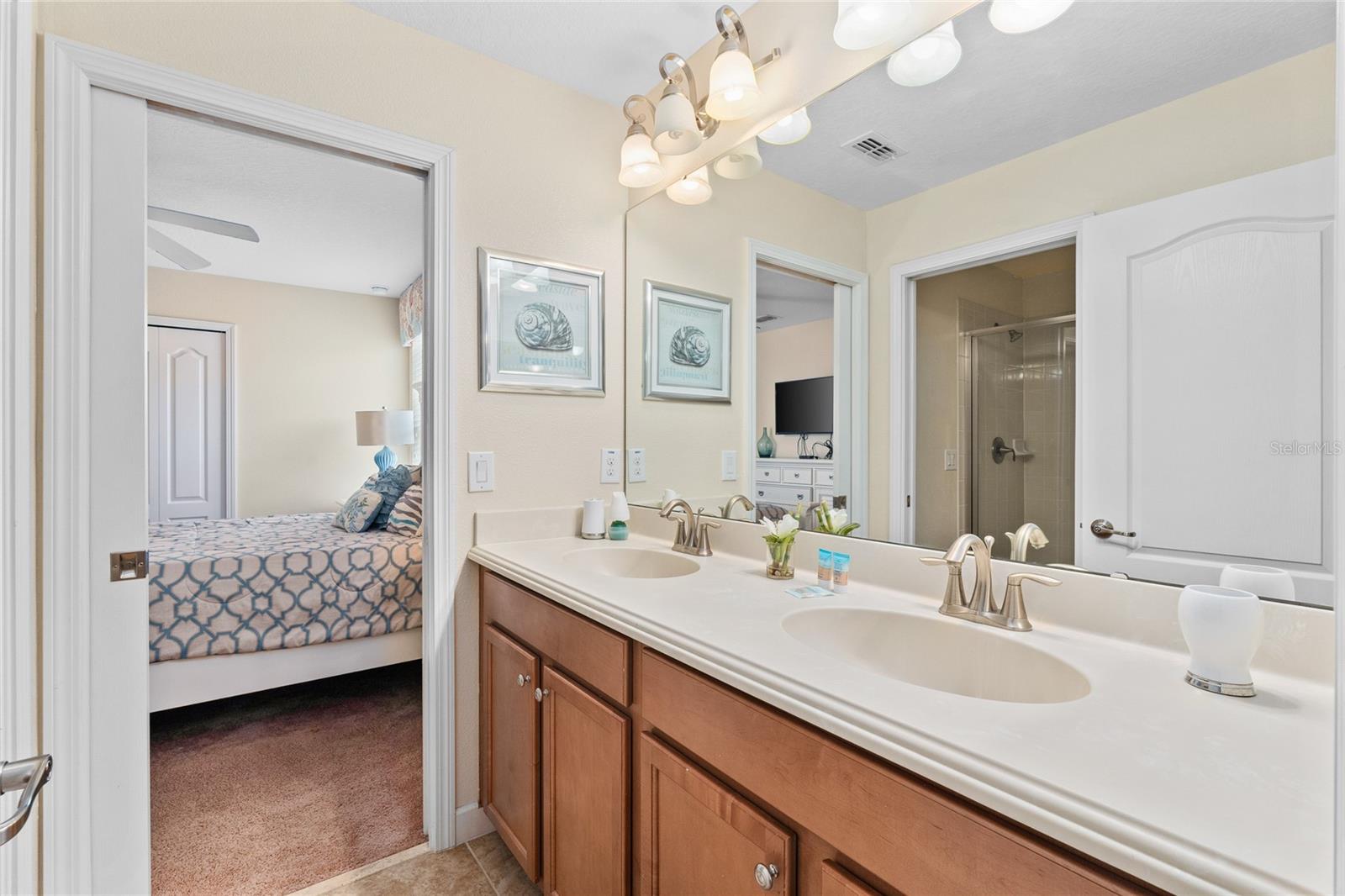 1401 Wexford Way, Davenport, Florida 33896, 6 Bedrooms Bedrooms, ,6 BathroomsBathrooms,Residential,For Sale,WEXFORD,U8208942