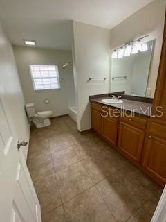 Hall Bathroom 1