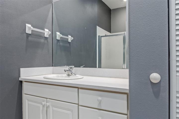 6412 91 Avenue East, Parrish, FL 34219 MLS # A4578299 Ancient OaksBathroom #3, off of 2nd Master, shower only