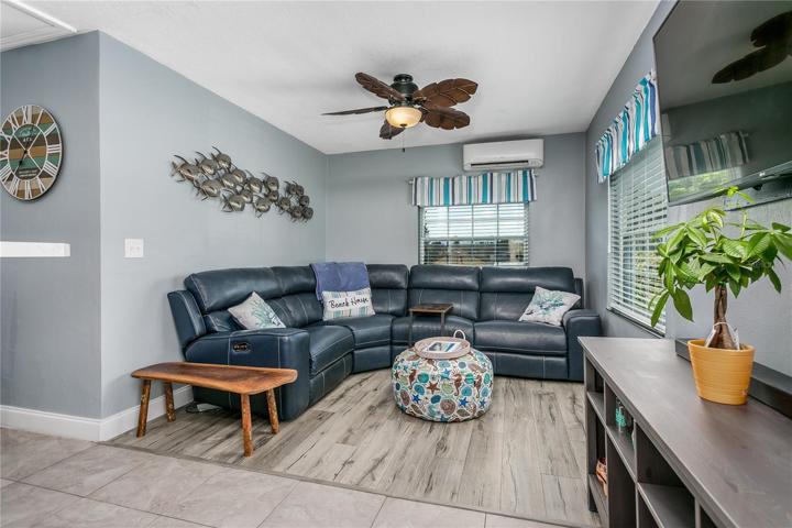 Main unit living room