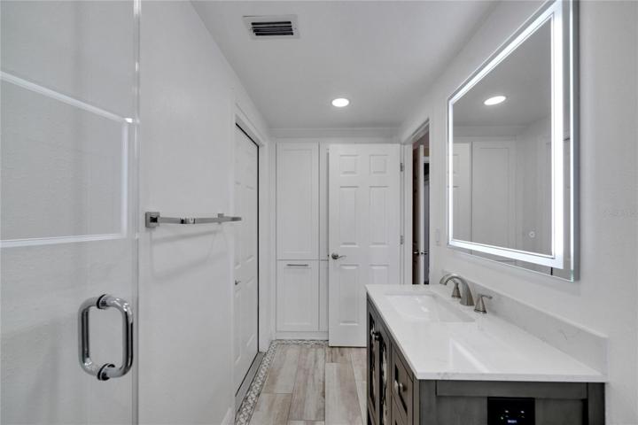 UPGRADED Master Bath