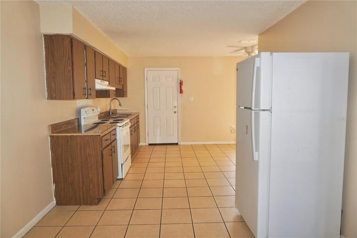 Kitchen with eat-in
