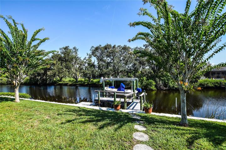 Boat Lift to Canal