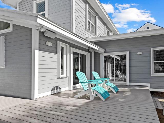 Expansive Azak composite decking
