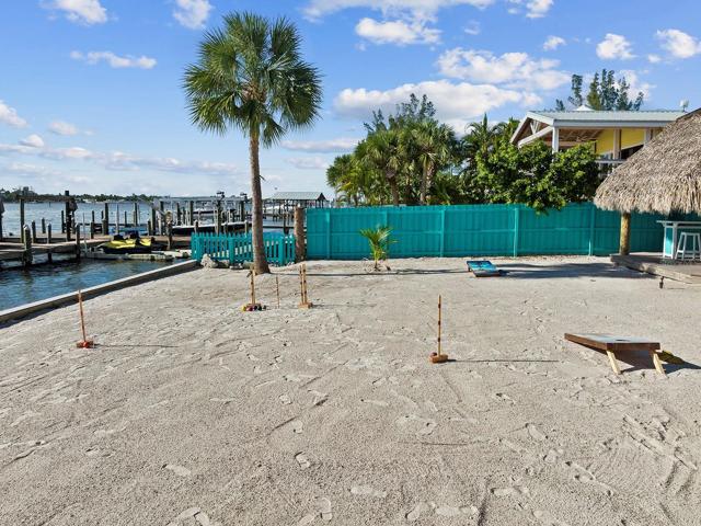 Plenty of space to set up Volleyball, croquet and more...