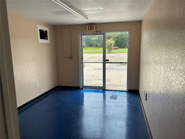Unit L front office
