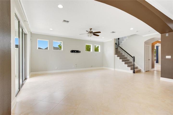 Living/Dining/Kitchen combo