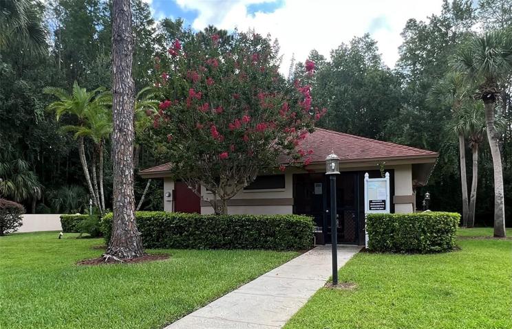 COMMUNITY POOL HOUSE