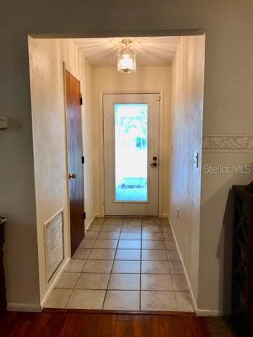 enterior entrance - hallway