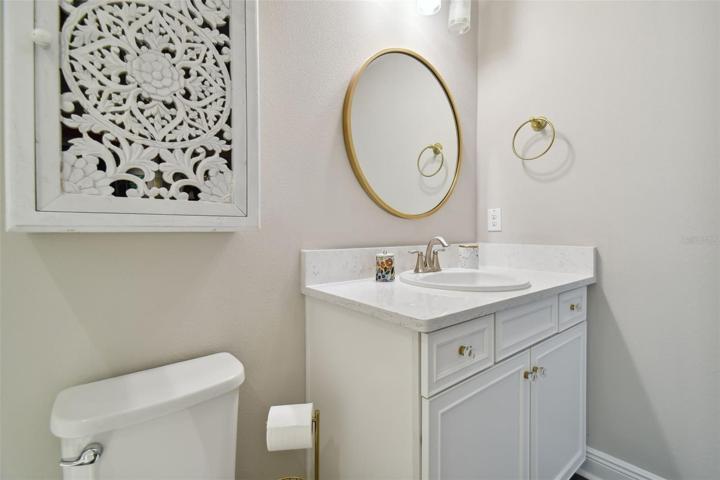2nd Floor Bath (4th)