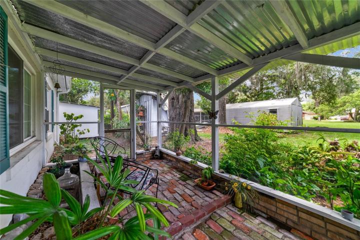 Back porch is screened for your comfort!