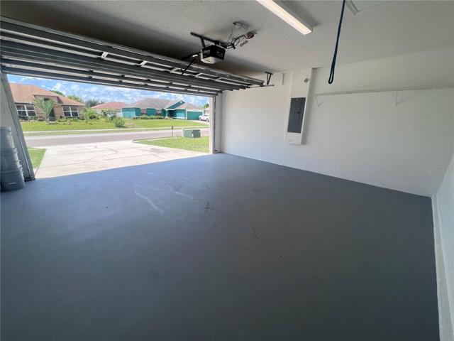 2 car garage with door opener