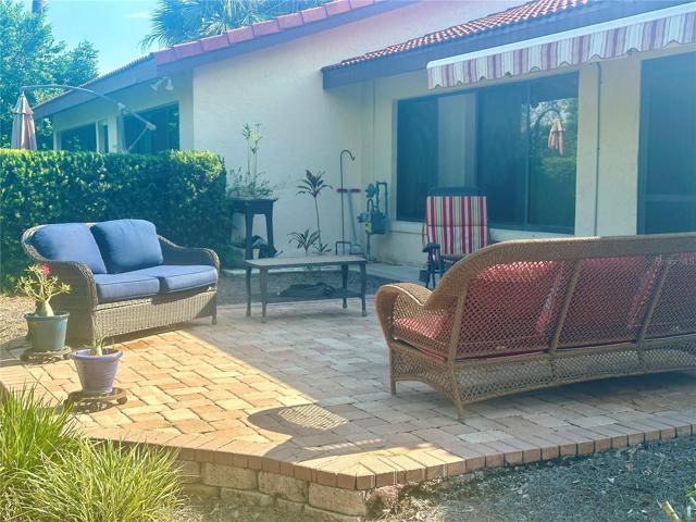 Patio with Roll Out Awning