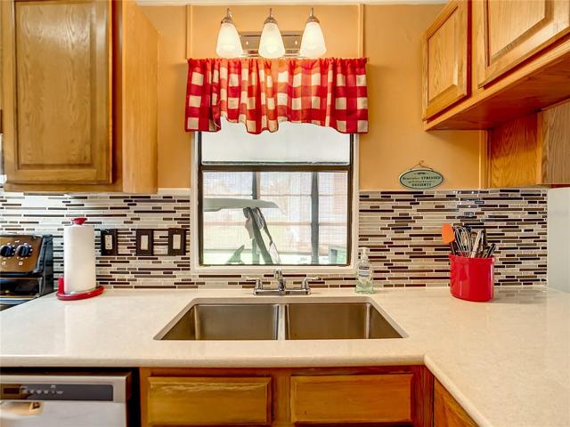 Double sink and updated backsplash