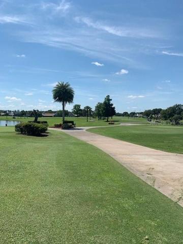 Ventura CC has 18 holes to challenge the best of golfers.