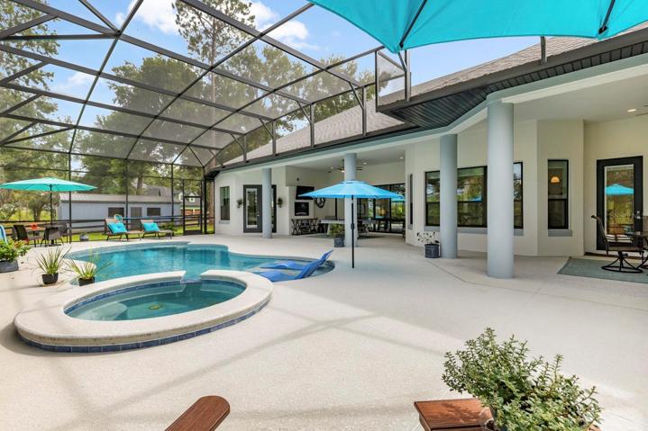 Spa & Pool