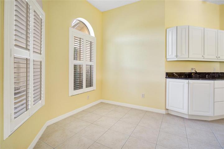 Breakfast Nook 1