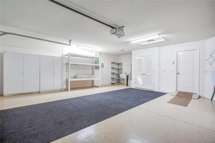 Garage 1