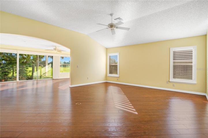 Living Room 10