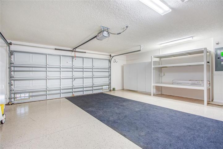 Garage 2