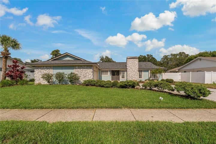 SHOPPING IS OVER! YOU HAVE FOUND THE PERFECT PALM HARBOR HOME!