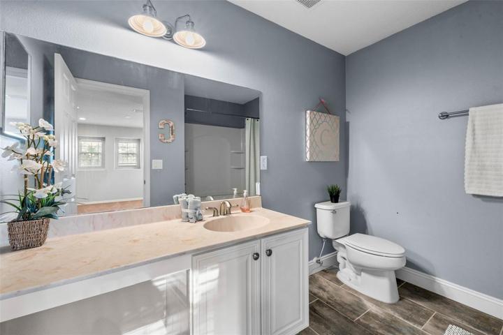 2nd Bathroom