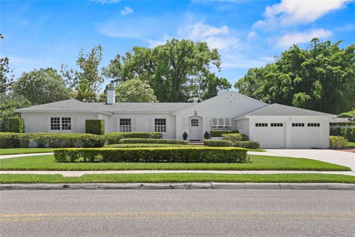 One story home in the heart of Winter Park