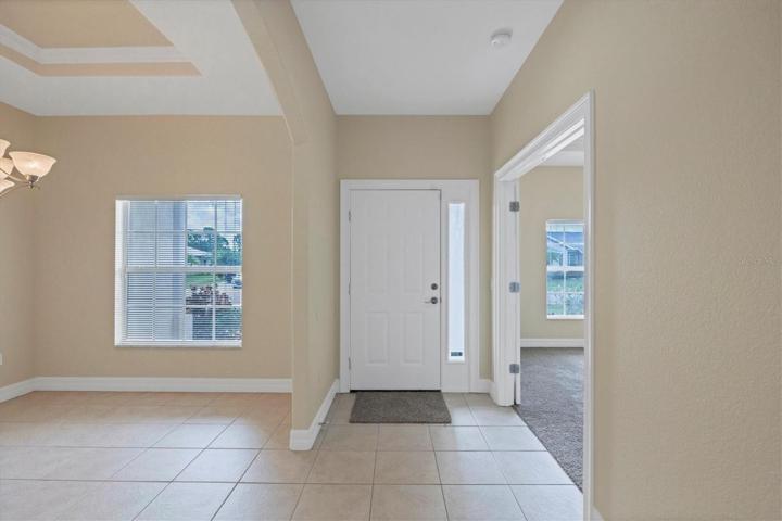 Entry/Foyer