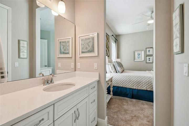 Jack & Jill Bath