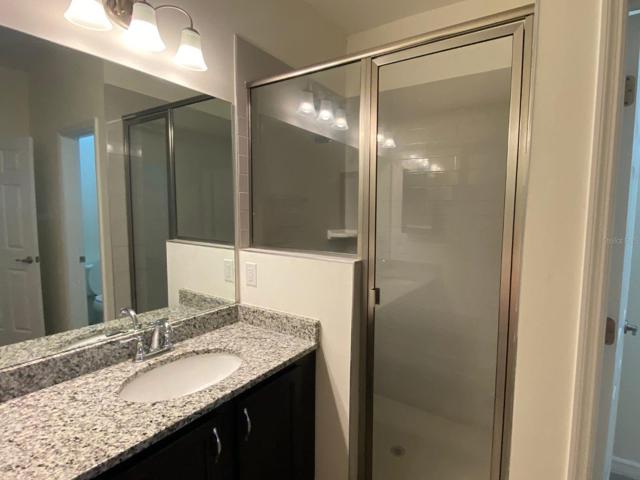 1828 NW 22nd Pl-Master Shower