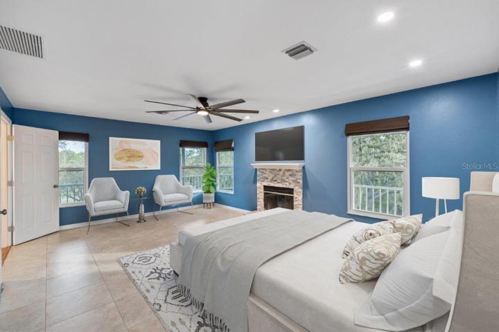Massive Owners Suite featuring 16