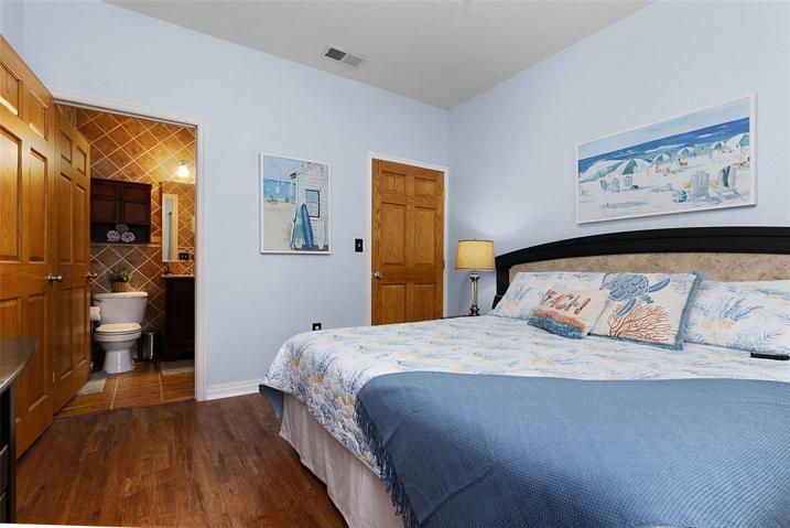 Ensuite Bathroom and Walk-in Closet