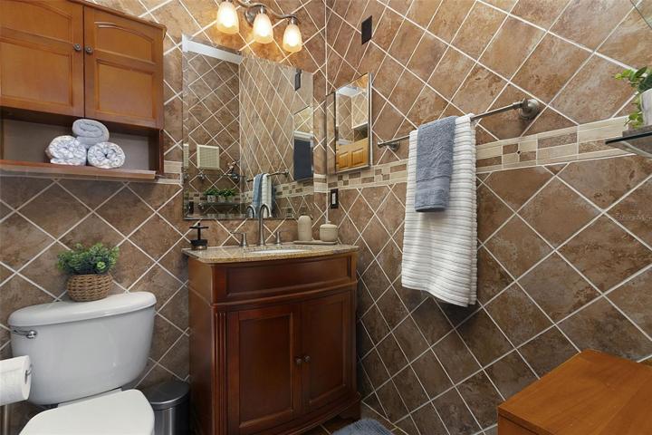 Ensuite Fully tiled Bathroom