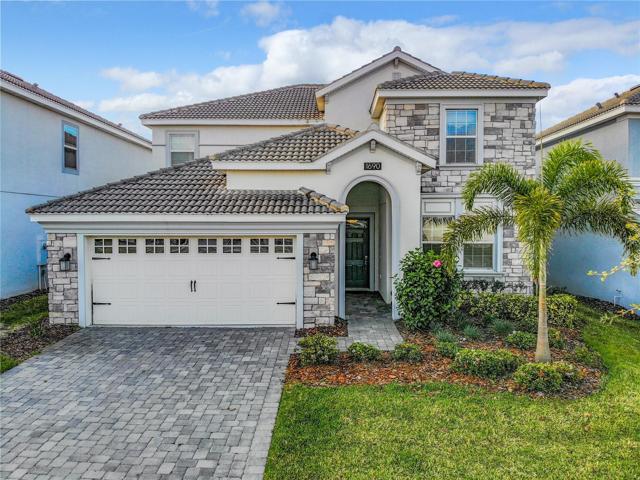 Welcome to 1690 Moon Valley Drive in ChampionsGate Resort!