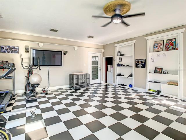 Home Gym, Central Air separate thermostat