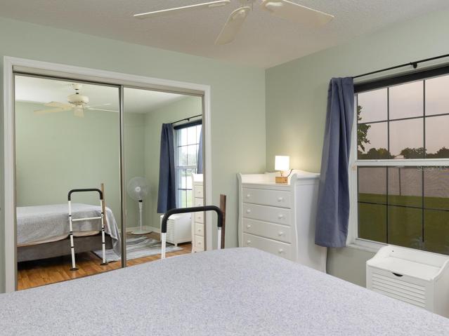 2nd bedroom with lake view