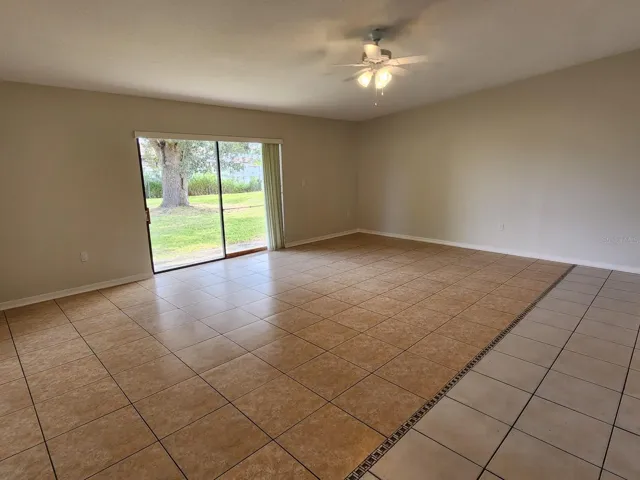 living rm/dining rm