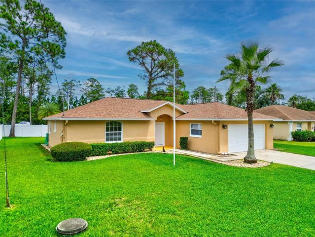 Beautiful yard and maintained landscape!