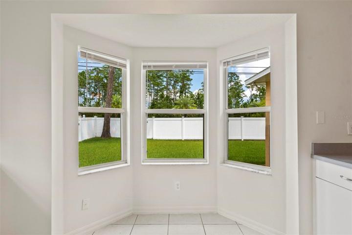 Breakfast nook bump-out in kitchen