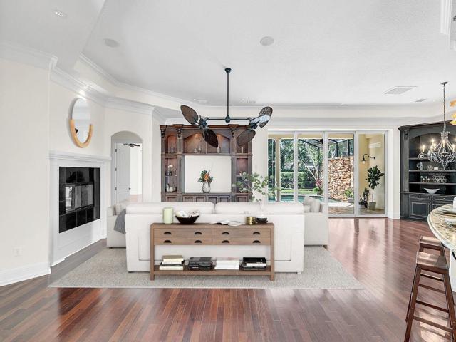 Impressive 12 ft. Ceilings Downstairs (virtually staged)