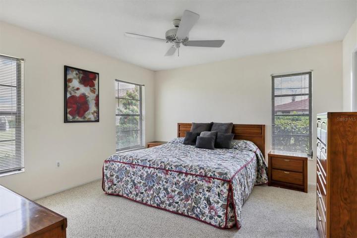 Master Bedroom with en-suite Bathroom and walk-in-closet