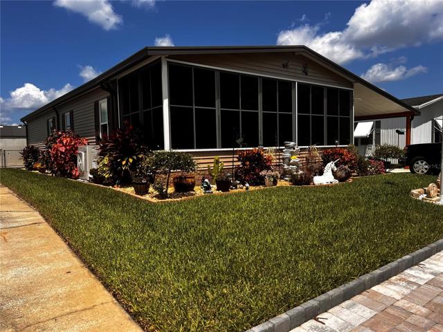 Front yard with plush St Augustine lawn