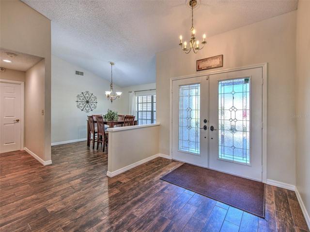 FORMAL DINING AREA