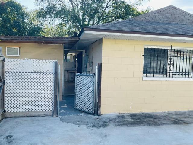 Entrance to back patio.