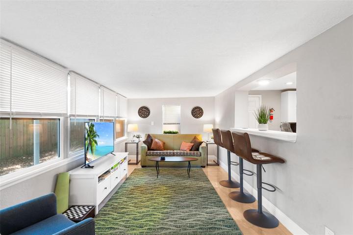 Family Room/Breakfast Bar