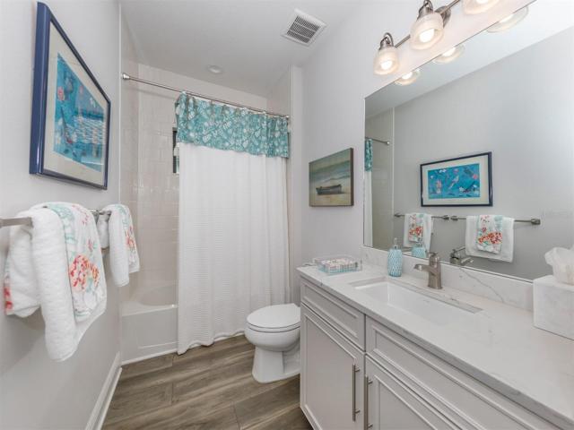 Guest Bath with Tub